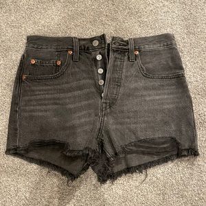 Levis wedgie shorts
